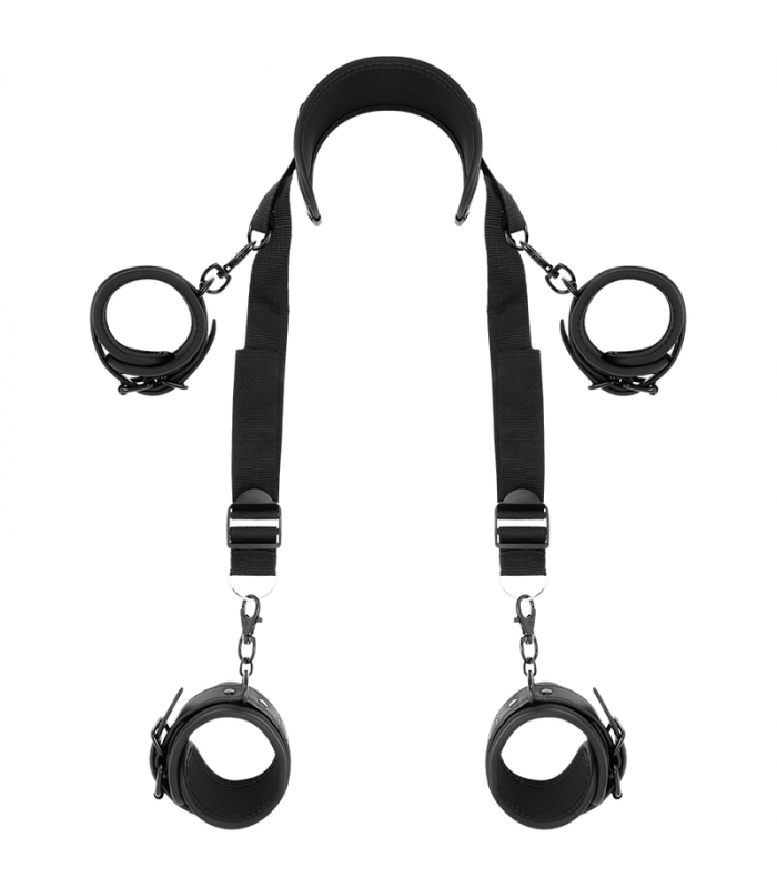 FETISH SUBMISSIVE POSICIoN MASTER CON 4 ESPOSAS
